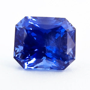 Radiant Cut Untreated Sapphire from Sri Lanka - Photo Courtesy of Wiener Edelstein Zentrum